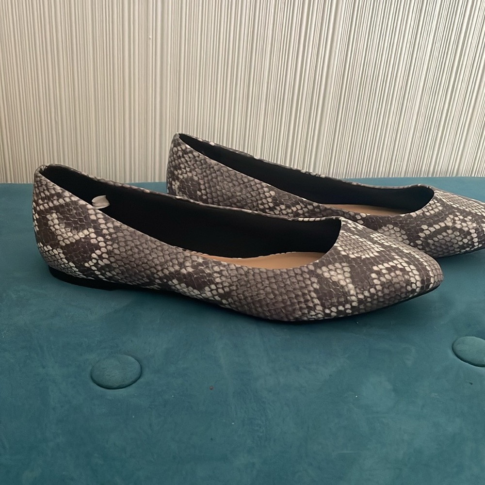Women’s snake skin flats